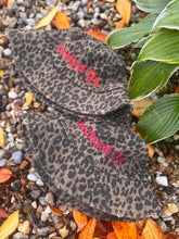 Load image into Gallery viewer, &quot;Iechyd Da&quot; leopard print bucket hats! Pre-order yours NOW to get the first delivery drop between 20th-22nd October!!!
