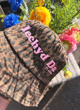 Load image into Gallery viewer, Iechyd Da Bucket Hat! Pink embroidered
