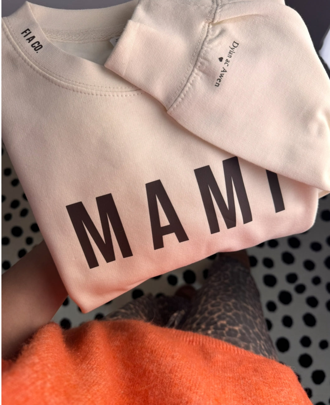 MAMI Bold with personalised sleeve