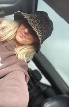 Load image into Gallery viewer, &quot;Iechyd Da&quot; leopard print bucket hats! Pre-order yours NOW to get the first delivery drop between 20th-22nd October!!!
